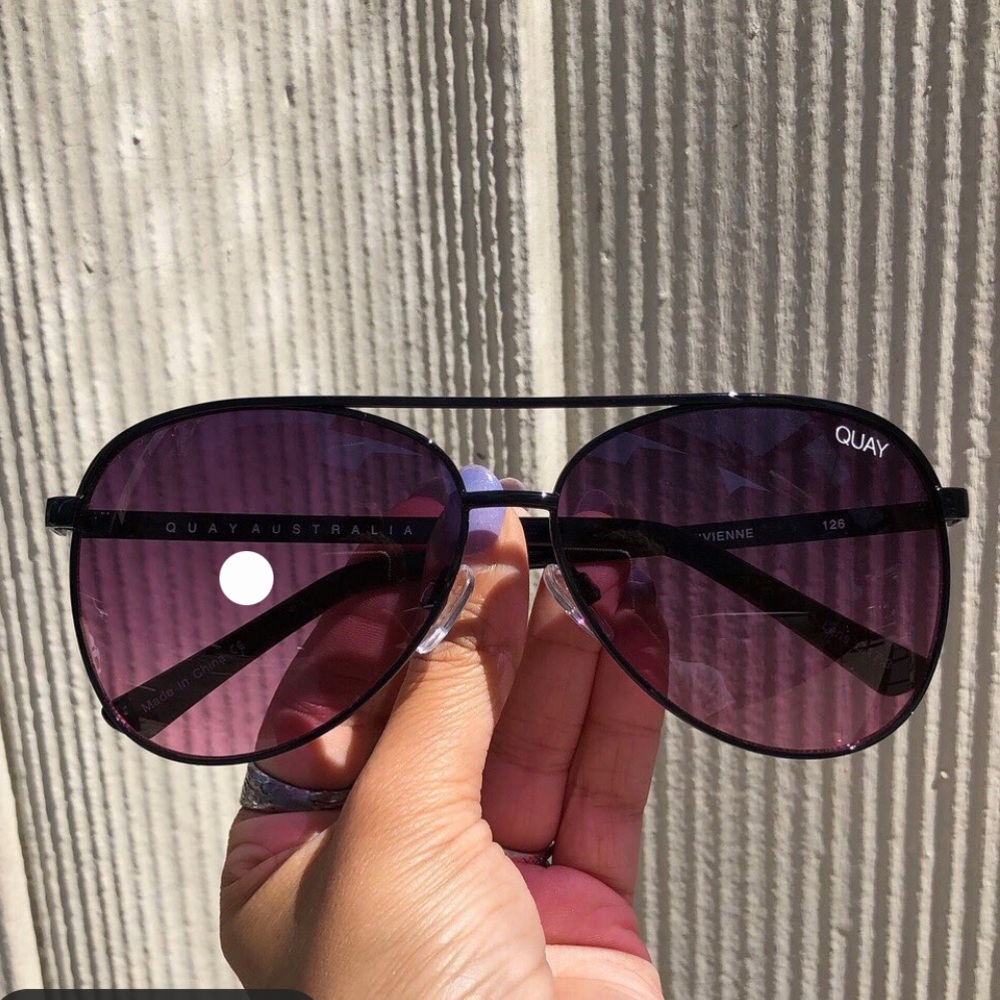 Quay x Chrissy Teigen Vivienne